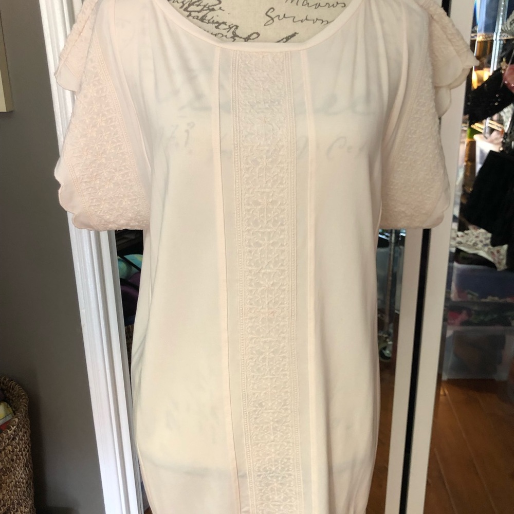 Stunning blush blouse